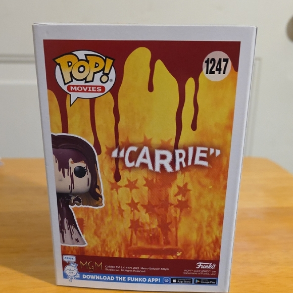 Funko Pop! Carrie Red and Brown Vinyl Figure - Picture 3 of 4